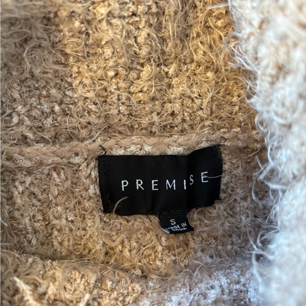 Premise Fuzzy Cropped Turtleneck Sweater – Size S | Beige - Picture 7 of 10